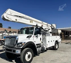 2018 Altec AA55 MH MOUNTED ON 2019 INTERNATIONAL WORKSTAR 7300