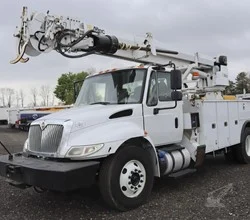 2016 ALTEC DC47TR MOUNTED ON 2016 INTERNATIONAL DURASTAR 4300