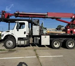 2017 Elliott G85R MOUNTED ON 2017 FREIGHTLINER BUSINESS CLASS M2 106