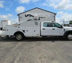 2018 VERSALIFT VST40I MOUNTED ON 2017 FORD F550 SD