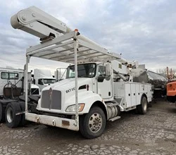 2013 ALTEC AA755 MOUNTED ON 2013 KENWORTH T370