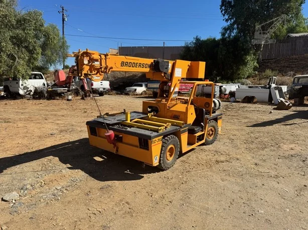 2009 BRODERSON IC35-2D