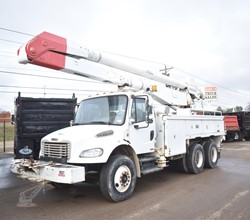 2007 Altec AA755L MOUNTED ON 2007 FREIGHTLINER BUSINESS CLASS M2 106