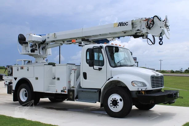 2019 ALTEC DC47TR MOUNTED ON 2019 FREIGHTLINER BUSINESS CLASS M2 106