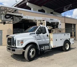 2019 VERSALIFT VST40N MOUNTED ON FORD F750 XL SD