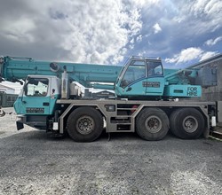 2005 Grove GMK3055