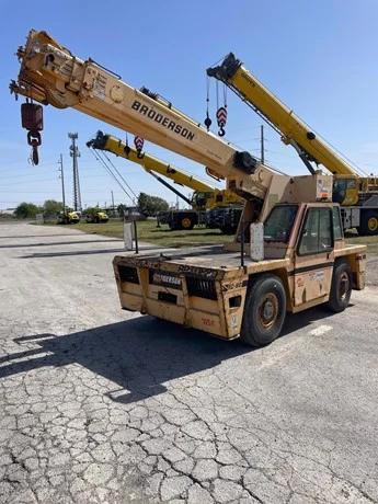 2013 BRODERSON IC80-3J