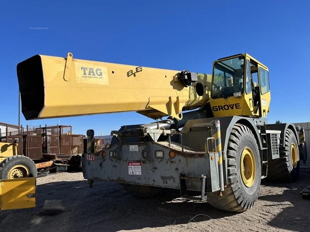 2006 GROVE RT700E