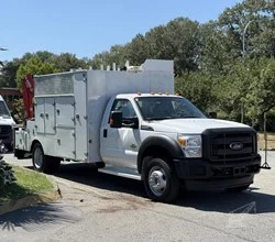 2013 MAXILIFT 260.3H MOUNTED ON 2013 FORD F550