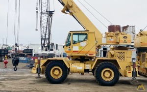 1990 Grove RT528C