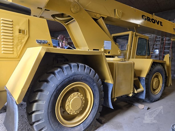 1983 GROVE RT58B