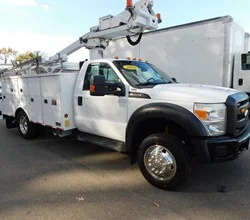 2011 Altec AT235 MOUNTED ON 2011 FORD F550