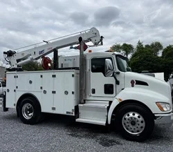 2017 Stellar 12630 MOUNTED ON 2017 KENWORTH T370