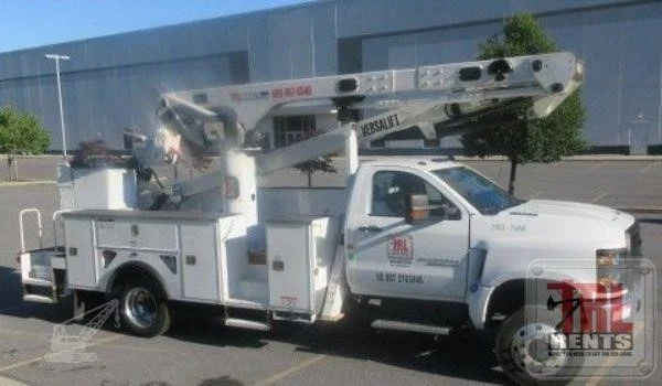 2023 Versalift VST52MHI MOUNTED ON 2023 CHEVROLET SILVERADO 6500HD