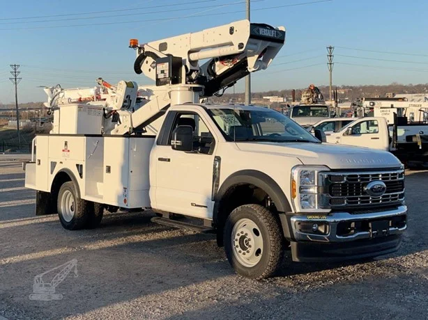 2024 VERSALIFT VST40MHI MOUNTED ON 2026 FORD F550
