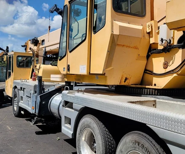 1999 GROVE TMS540