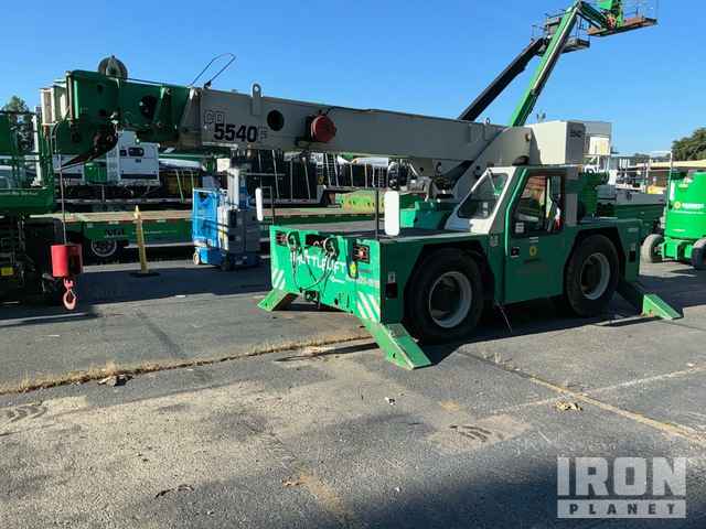 2011 Shuttlelift CD5540F