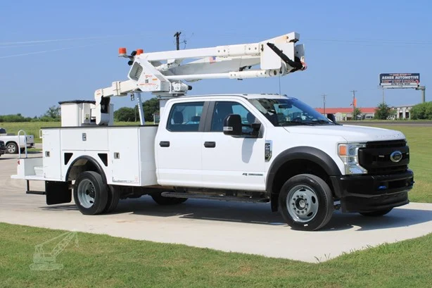 2020 TEREX LT40 MOUNTED ON 2020 FORD F550