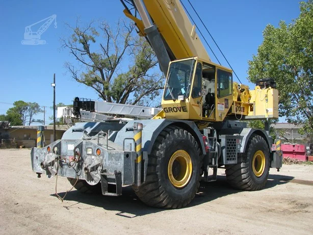 2007 GROVE RT700E