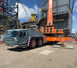 2017 Grove GMK6400
