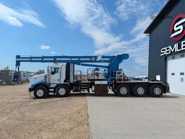 2014 NATIONAL 1469H MOUNTED ON 2014 KENWORTH T800