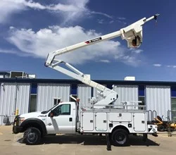 2012 HI RANGER HR37M MOUNTED ON 2011 FORD F550
