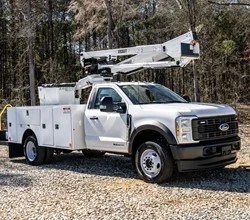 2026 Versalift SST40EIH MOUNTED ON 2026 FORD F550