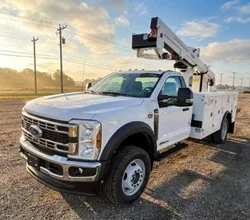 2025 VERSALIFT SST40EIH MOUNTED ON 2025 FORD F600