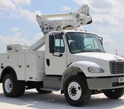 2020 Altec TA40 MOUNTED ON 2020 FREIGHTLINER BUSINESS CLASS M2 106