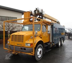 2001 POSI-PLUS 500-50-RU MOUNTED ON 2001 INTERNATIONAL 4900
