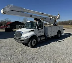 2013 Altec AA755MH MOUNTED ON 2013 INTERNATIONAL DURASTAR 4300