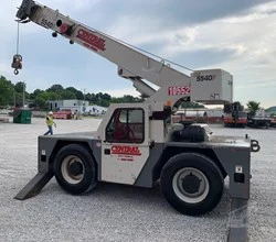 2012 Shuttlelift 5540F