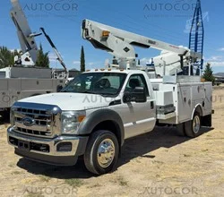 2015 VERSALIFT ET32NF MOUNTED ON 2015 FORD F450