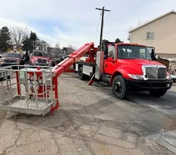2007 SKYHOIST SX60 MOUNTED ON 2007 INTERNATIONAL DURASTAR 4300