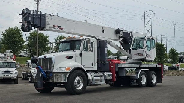 2021 LOAD KING STINGER 35-127RS MOUNTED ON 2021 PETERBILT 348