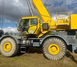2015 GROVE RT765E-2