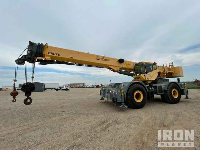2009 Grove RT700E