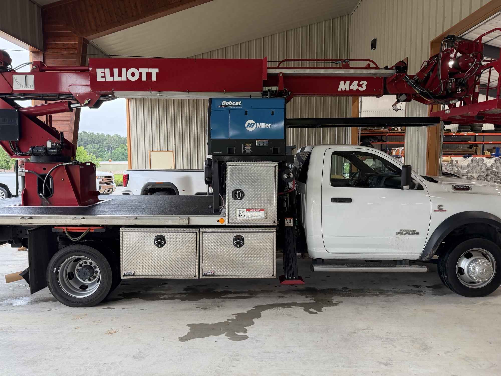 2021 Elliott M43R