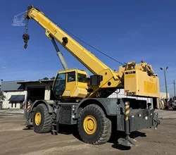 2012 Grove RT880E