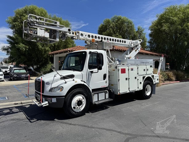 2014 ALTEC AT40C MOUNTED ON 2014 FREIGHTLINER BUSINESS CLASS M2 100