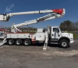 2015 Terex TM85 MOUNTED ON 2015 FREIGHTLINER BUSINESS CLASS M2 112