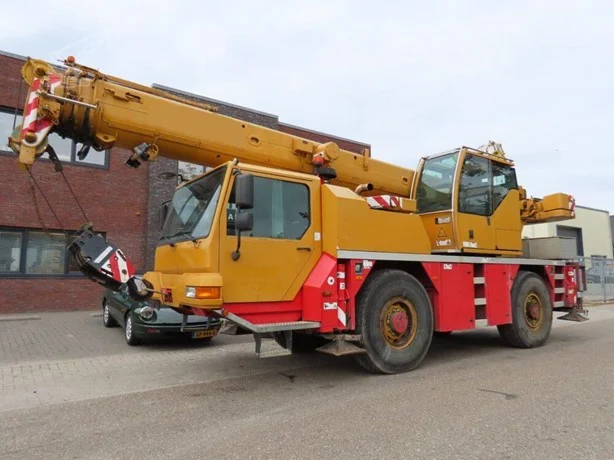 2009 LIEBHERR LTM1030-2.1