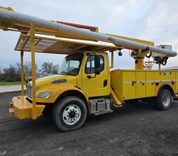 2013 ALTEC LR760 RM MOUNTED ON 2013 FREIGHTLINER BUSINESS CLASS M2 100