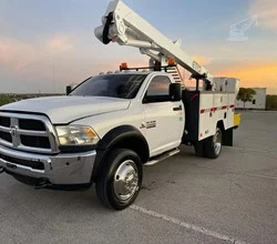 2014 ETI ETC37IH MOUNTED ON 2014 DODGE RAM 5500HD