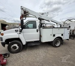 2006 ALTEC AT37G MOUNTED ON 2006 GMC TOPKICK C5500