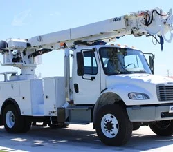 2020 ALTEC DC47TR MOUNTED ON 2020 FREIGHTLINER BUSINESS CLASS M2 106