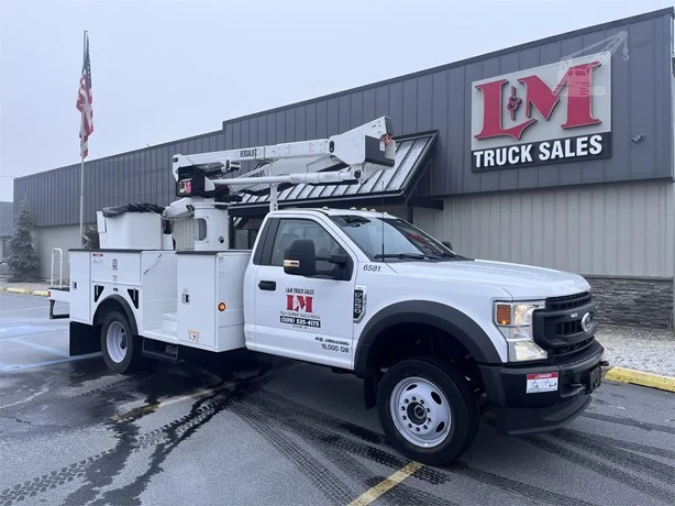 2022 VERSALIFT SST40EIH MOUNTED ON 2022 FORD F550