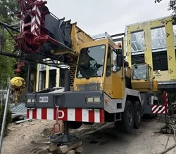 2000 Grove TMS640