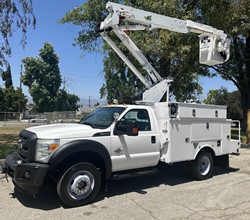 2015 Altec AT37G MOUNTED ON 2015 FORD F550