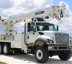 2014 Terex COMMANDER 6060 MOUNTED ON 2014 INTERNATIONAL WORKSTAR 7400